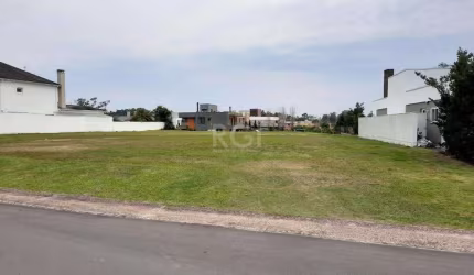 Tenho o prazer de apresentar a você uma oportunidade única no mercado imobiliário. Trata-se de um magnífico terreno com 1050m2 de área, localizado na parte alta do prestigiado condomínio Terra Ville.&