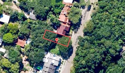 Terreno com 335,55 m² no Bairro Ipanema, Zona Sul de Porto Alegre. Pronto para construir e já com projeto, dentro do bairro planejado Imperial Park. Com excelente localização, próximo à Av. Juca Batis