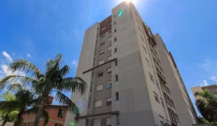 Apto 2 dormitórios, 1 suíte, living c/ 2 ambientes, todo em porcelanato, andar alto c/ vista e sol, cozinha c/ armários, churrasqueira, área de serviço separada c/ junker. Empreendimento c/ infra de l
