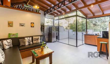 Cobertura com 121 m² privativos sendo 1 suíte, 2 vagas de garagens, à venda no bairro Moinhos De Vento&lt;BR&gt;Cobertura pertinho do Juvenil e de tudo que importa, com muito verde! Vais te apaixonar!