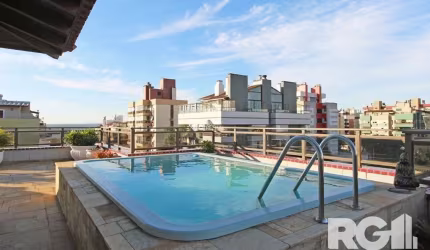 Cobertura Exclusiva com Vista Deslumbrante&lt;BR&gt;&lt;BR&gt;Esta magnífica cobertura oferece tudo o que você procura em conforto e elegância. Com 3 dormitórios, incluindo uma suíte espaçosa, a propr