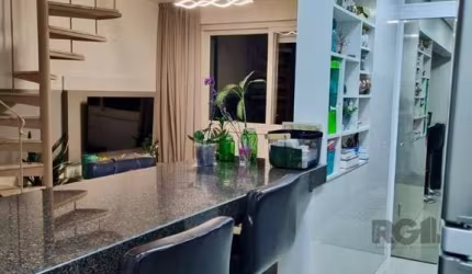 Não perca essa oportunidade incrível!&lt;BR&gt;&lt;BR&gt;Esta cobertura reformada está simplesmente impecável, com uma decoração de alto padrão que vai conquistar você. Localizada em frente ao Shoppin
