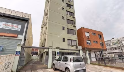 EXCLUSIVO PARA INVESTIDORES - IMÓVEL LOCADO POR R$ 1.100,00//mês&lt;BR&gt;&lt;BR&gt; Apartamento 3 dormitórios, 76,86m2 privativos, living, cozinha, área de serviços, banheiro social e vaga rotativa d