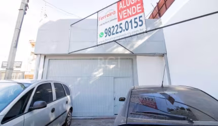 DEPÓSITO/ PAVILHÃO,  localizado, na Av. Cairú, 737, quase esquina Av. Farrapos, ao lado do terminal de ônibus, composto de grande salão e mais salas menores, vestiário, banheiros e cozinha. &lt;BR&gt;