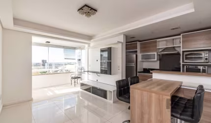 Excelente apartamento no bairro Passo da Areia. Com 67,56m² privativos, 2 dormitórios sendo 1 suíte, cozinha planejada e equipada, lavanderia separada; amplo living com sacada; espaço para home office