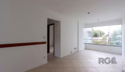 Descubra seu novo lar em um confortável apartamento localizado na Rua Xavier da Cunha, no bairro Nonoai, em Porto Alegre. Com 64,65 m² de área privativa, este imóvel oferece uma ótima opção de moradia