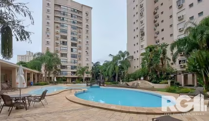 Esse apartamento parece ser uma excelente opção! Com 95m², ele é bem espaçoso e conta com 3 dormitórios, sendo 1 suíte, o que é ótimo para famílias. A presença de um gabinete e um living para 2 ambien