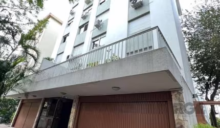 ÚLTIMO ANDAR.&lt;BR&gt;Com 2 dormitórios, 2 banheiros, 1 vaga de garagem. Área privativa de 111m² e área total de 125m². Infraestrutura com elevador, circuito fechado de TV, portaria 24 horas e salão 