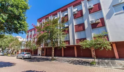 Apartamento de 2 dormitórios, amplo, exclente posição solar, todo mobiliado,   prédio todo refromado, a 1 quadra da Assis Brasil, 500mts do Bourbon Wallig e toda a conveniênvia do Bairro.