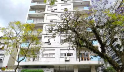 Maravilhoso apartamento no Bom Fim, com 143m² privativos. Totalmente repaginado, 3 dormitórios (1 suite), banho social,  living  3 ambientes, cozinha montada, área de serviço separada, dependência de 