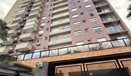 Excelente apartamento de 83m² privativos, oferece conforto e praticidade em um condomínio com infraestrutura completa. Com uma vaga de garagem coberta, o imóvel conta com uma ampla sacada, sala de est