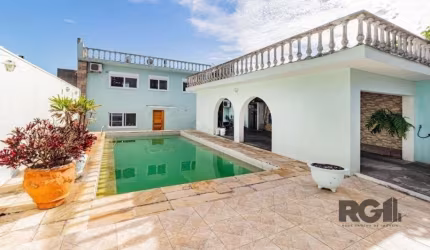 Ótima casa situada no coração do bairro Chácara das pedras,.&lt;BR&gt;No andar inferior sala de estar, sala de jantar e cozinha e jardim de inverno . No andar superior situam se os 4 quartos sendo uma