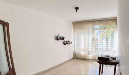 Apartamento de 3 dormitórios,  2 banheiros sendo um suíte, vaga de garagem, bem localizado. Próximo a Protásio Alves e da Av. Nilópolis. Próximo de mercados, escolas, creches, farmácias, etc.