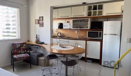 Cobertura à Venda ? 1 dormito 80m2  Bairro Santana&lt;BR&gt;&lt;BR&gt;Características do Imóvel:&lt;BR&gt;?Andar Inferior:&lt;BR&gt;?Sala ampla&lt;BR&gt;?Cozinha americana integrada&lt;BR&gt;?Banheiro