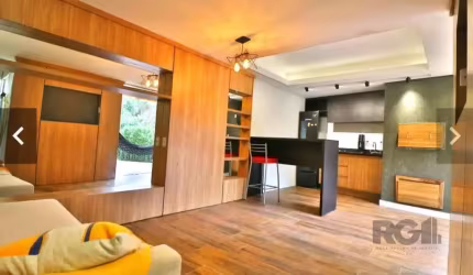 Casa em condomínio fechado Village lll &lt;BR&gt;&lt;BR&gt;sobrado com 3 dormitórios, sendo 1 suíte, semi mobiliado (ficam os móveis fixos) , living amplo, lareira, lavabo, sótão que pode ser utilizad