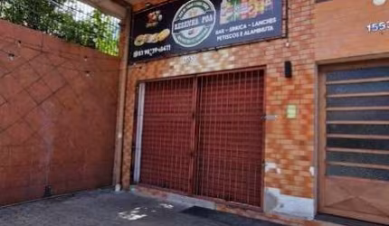 Loja para comercio na Av. Cel. Massot, de frente, alugada, ideal para investidor.&lt;BR&gt;a uma quadra da Av. Cavalhada, próxima do Shopping Barra e Pontal.&lt;BR&gt;Fácil acesso as principais avenid