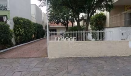 Casa para Venda - 435.6m², 2 dormitórios, 3 vagas - Cristo Redentor