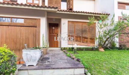 Casa Condominio para Venda - 195m², 4 dormitórios, sendo 1 suites, 2 vagas - Teresópolis