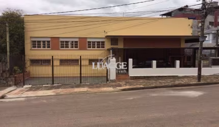 Casa para Venda - 233m², 4 dormitórios, 5 vagas - Nonoai
