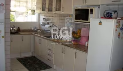 Casa para Venda - 185m², 3 dormitórios, 3 vagas - Santa Maria Goretti