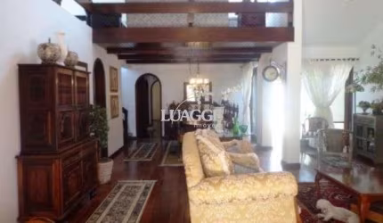 Casa para Venda - 259.6m², 3 dormitórios, sendo 1 suites, 2 vagas - Jardim Isabel