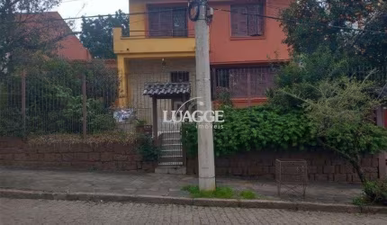 Casa para Venda - 220m², 3 dormitórios, 4 vagas - Teresópolis