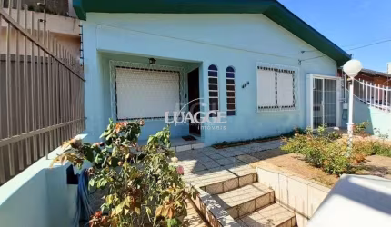 Casa para Venda - 149m², 3 dormitórios, sendo 1 suites, 3 vagas - Jardim Sabará