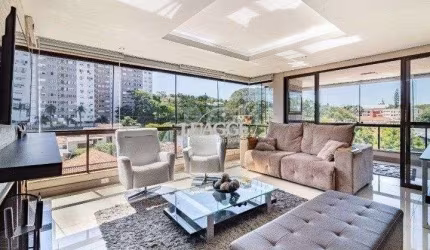 Cobertura para Venda - 350m², 3 dormitórios, sendo 1 suites, 2 vagas - Teresópolis