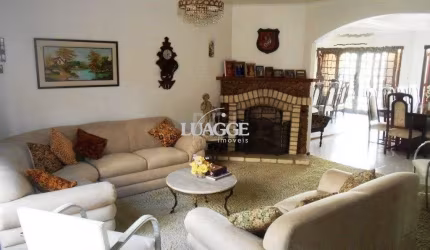 Casa para Venda - 382.61m², 4 dormitórios, sendo 2 suites, 6 vagas - Chácara das Pedras
