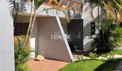 Casa Condominio para Venda - 150m², 3 dormitórios, sendo 1 suites, 2 vagas - Santo Antonio