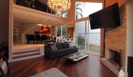 Casa para Venda - 650m², 4 dormitórios, sendo 3 suites, 4 vagas - Chácara das Pedras