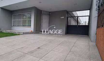 Vendo casa no Bairro Cristo Redentor em Porto Alegre.
