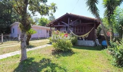 Casa para Venda - 280m², 4 dormitórios, Hípica