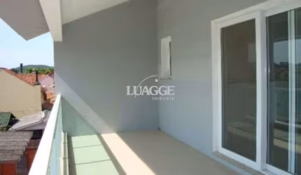 Casa para Venda - 353m², 3 dormitórios, sendo 1 suites, 3 vagas - Guarujá