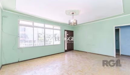 Excelente casa de 318m² com 3 dormitórios