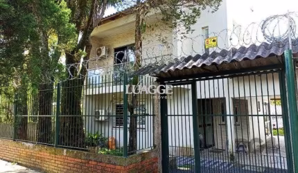 Casa com 3 dormitórios no bairro  Costa e Silva
