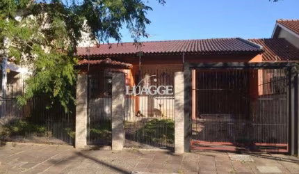 Casa 179m², 3 dormitórios, 3 vagas no bairro Parque Santa Fé