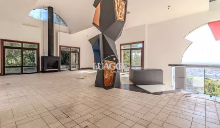 Casa para Venda - 1000m², 5 dormitórios, sendo 5 suites, 8 vagas - Teresópolis