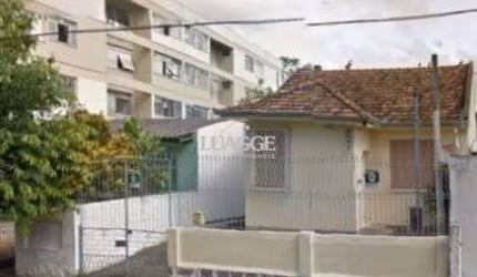 Casa para Venda - 80m², 3 dormitórios, 6 vagas - Medianeira