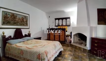CASA RESIDENCIAL PARA LOCAÇÃO NO BAIRRO TRISTEZA - 242M² ÁREA PRIVATIVA - 04 QUARTOS SENDO 01 SUITE - 03 VAGAS - GRADEADO