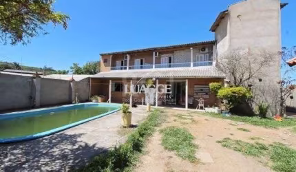 Casa para Venda - 220m², 4 dormitórios, sendo 2 suites, 5 vagas - Vila Nova