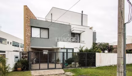 Casa Condominio para Venda - 240.35m², 3 dormitórios, sendo 1 suites, 2 vagas - Lagos De Nova Ipanema