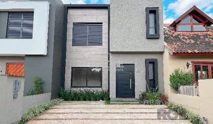 Casa Condominio em Porto Alegre, no bairro Hípica, com 3 dormitório(s), e 3 banheiros, à venda.