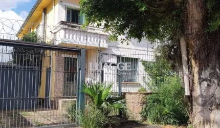Casa para venda na Avenida Patria, São Geraldo, para fins residenciais ou comerciais, com aproximadamente 300 m²,