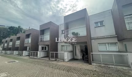 Casa com 3 suítes, vista para o Guaíba, 3 vagas, no bairro Cristal, Porto Alegre, RS