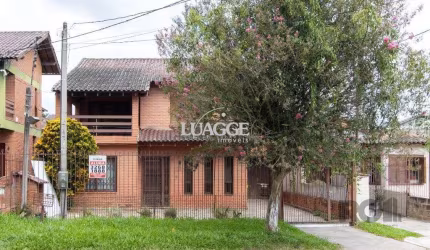 Casa para Venda - 205.5m², 3 dormitórios, sendo 2 suites, 3 vagas - Vila Nova