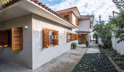 Casa para Venda - 420m², 4 dormitórios, sendo 3 suites, 5 vagas - Tristeza