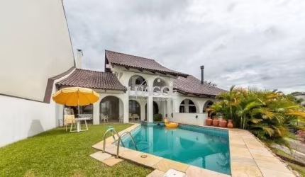 Casa para Venda - 456m², 3 dormitórios, sendo 2 suites, 2 vagas - Vila Assunção