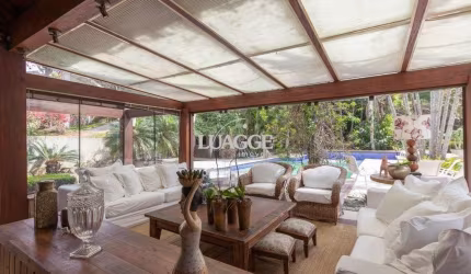 Casa para Venda - 800m², 3 dormitórios, sendo 3 suites, 4 vagas - Vila Assunção