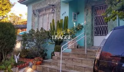 Casa para Venda - 165m², 2 dormitórios, 4 vagas - Menino Deus
